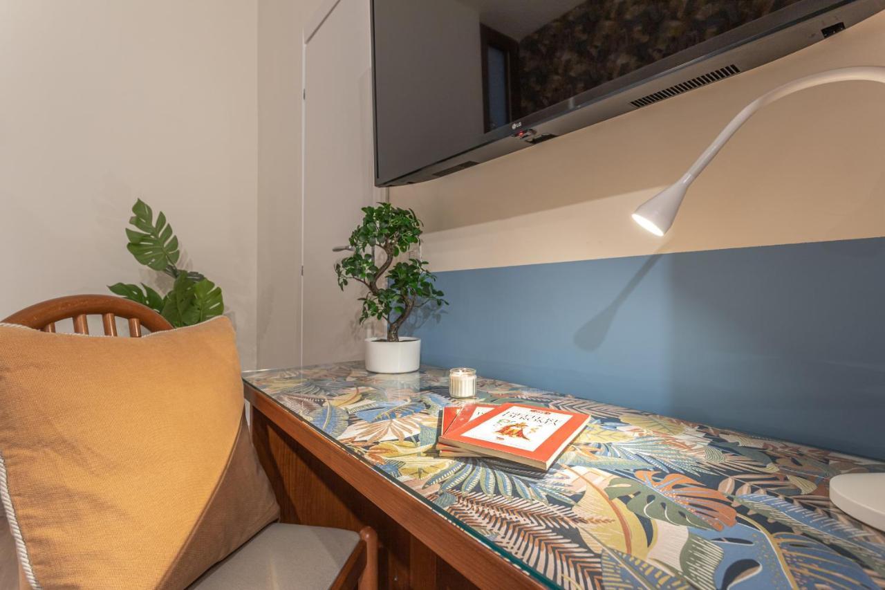 Vittoria Garden Suites Roma Esterno foto