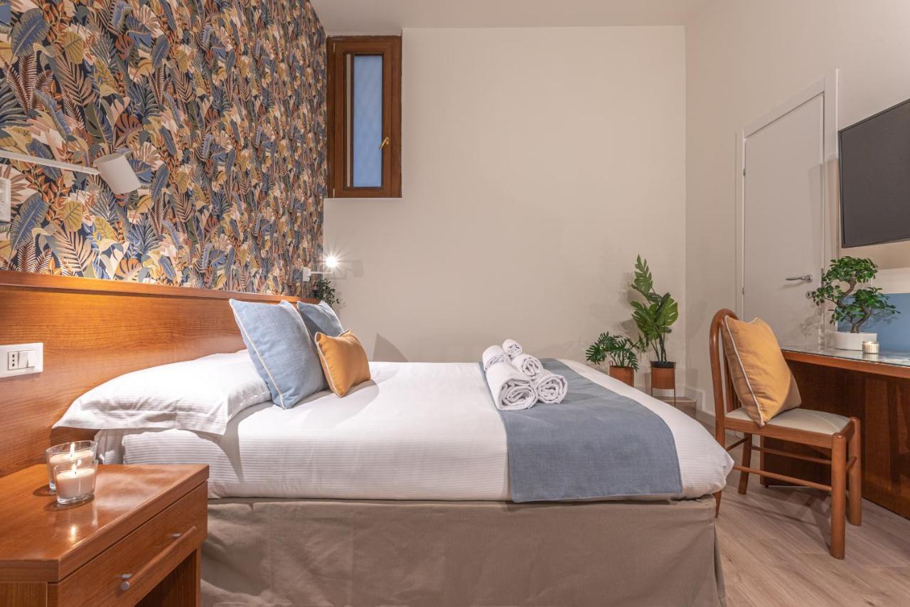 Vittoria Garden Suites Roma Esterno foto