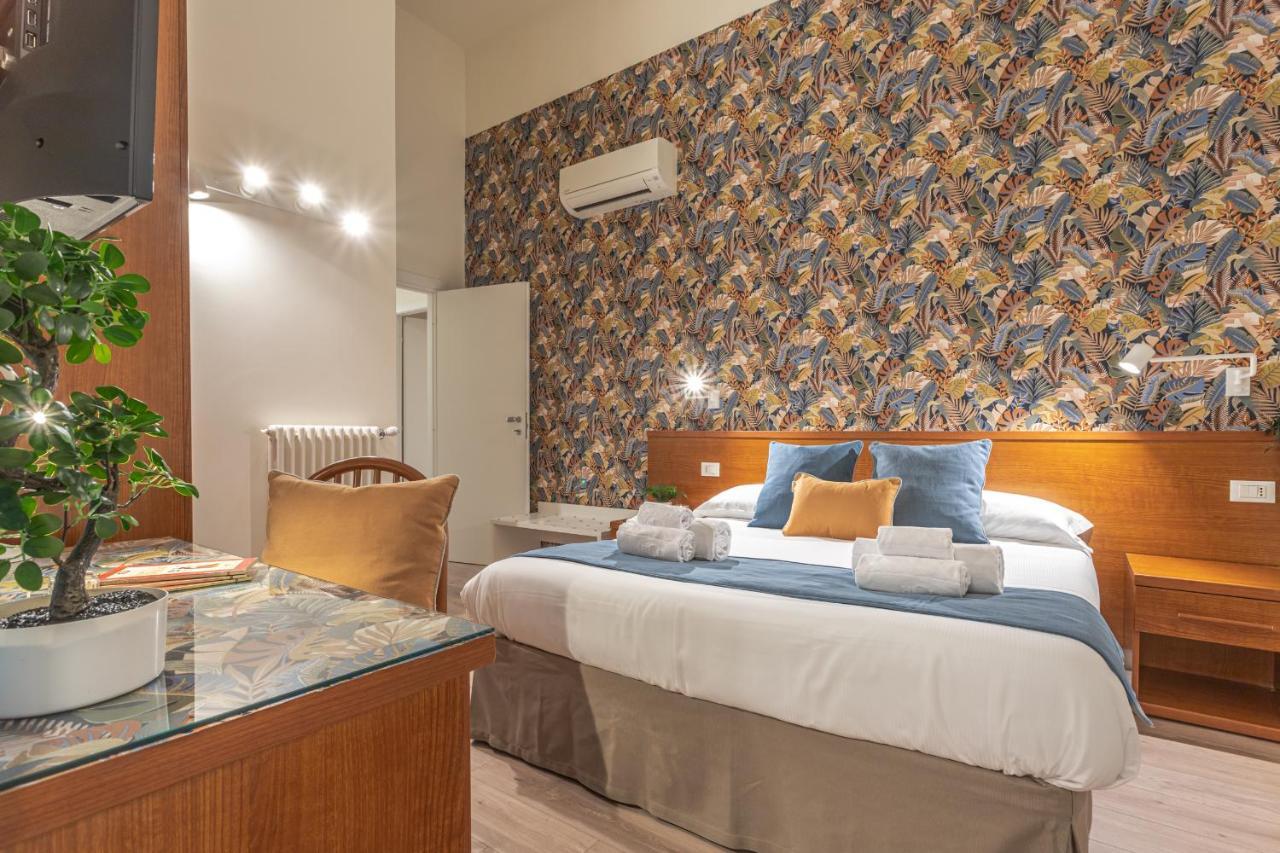 Vittoria Garden Suites Roma Esterno foto